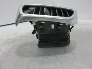 Foto de REJILLA AIREADORA PORSCHE CAYENNE (TIPO 92A) referencia 7P5819703D foto 5