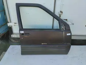 Foto de PUERTA DELANTERA DERECHA CHRYSLER JEEP GR.CHEROKEE (ZJ)/(Z) 5.2 V8 CAT (211 CV / 155 KW)