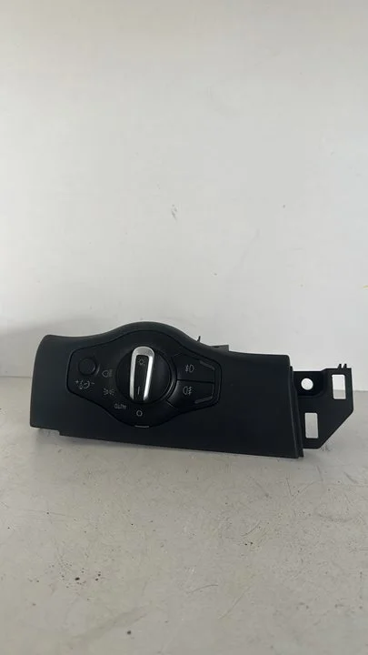 Foto de MANDO LUCES AUDI A5 COUPE (8T) 2.0 16V TDI (170 CV / 125 KW) referencia 8KO941531AS