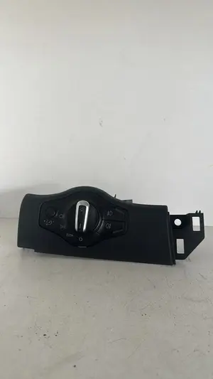 Foto de MANDO LUCES AUDI A5 COUPE (8T) 2.0 16V TDI (170 CV / 125 KW) referencia 8KO941531AS