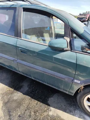 Foto de PUERTA DELANTERA DERECHA OPEL ZAFIRA A 2.0 DTI (101 CV / 74 KW) referencia 13189980 foto 2