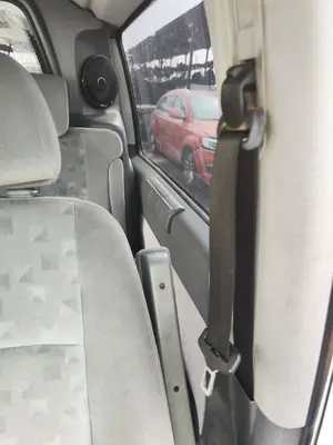 Foto de CINTURON SEGURIDAD DELANTERO DERECHO MERCEDES-BENZ VIANO (639) 2.1 CDI CAT (150 CV / 110 KW) referencia A6398603885 9A86 foto 3