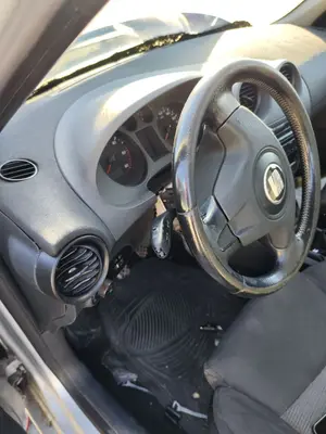 Foto de SALPICADERO SEAT CORDOBA BERLINA (6L2) 1.9 TDI (131 CV / 96 KW) referencia 6L1857003L FKZ foto 2