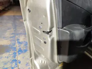 Foto de CERRADURA PUERTA DELANTERA IZQUIERDA PEUGEOT 308 SW 1.6 HDi FAP CAT (9HZ / DV6TED4) (109 CV / 80 KW) referencia 9800616680