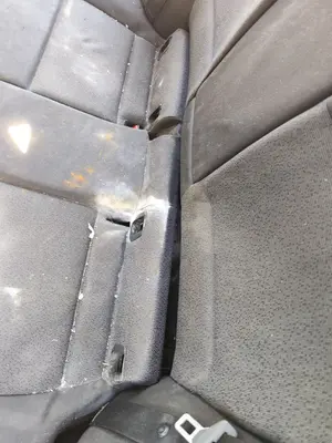 Foto de ENGANCHE CINTURON TRASERO DERECHO BMW SERIE 3 BERLINA (E90) 2.0 16V Diesel (163 CV / 120 KW)
