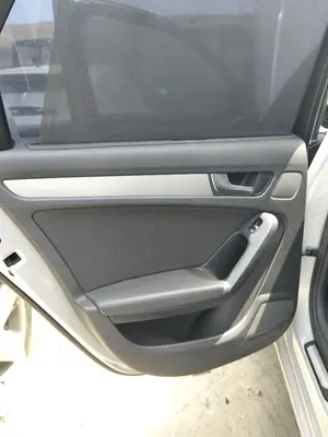 Foto de GUARNECIDO PUERTA TRASERA IZQUIERDA AUDI A4 BERLINA (8K2) 2.0 16V TDI (143 CV / 105 KW)