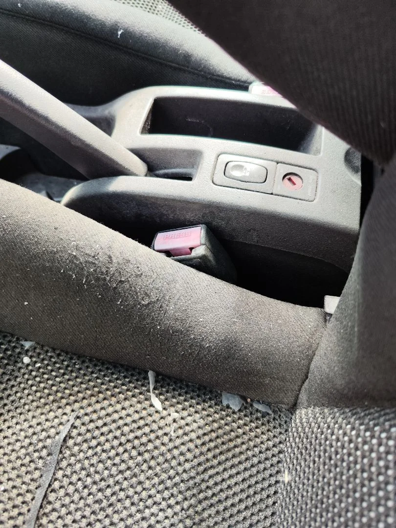Foto de ENGANCHE CINTURON DELANTERO IZQUIERDO PEUGEOT 307 BREAK/ SW (S2) 2.0 16V HDi FAP CAT (RHR / DW10BTED4) (136 CV / 100 KW)