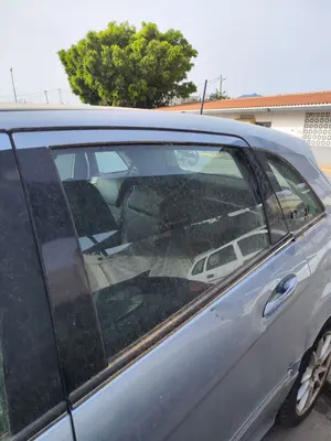 Foto de LUNA DELANTERA IZQUIERDA MERCEDES-BENZ CLASE B (BM 245) 2.0 CDI CAT (109 CV / 80 KW) referencia A1697250100