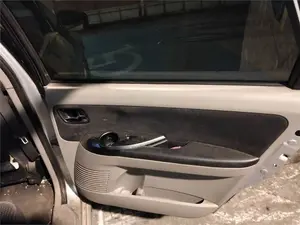 Foto de ELEVALUNAS TRASERO DERECHO MITSUBISHI GRANDIS (NA0W)