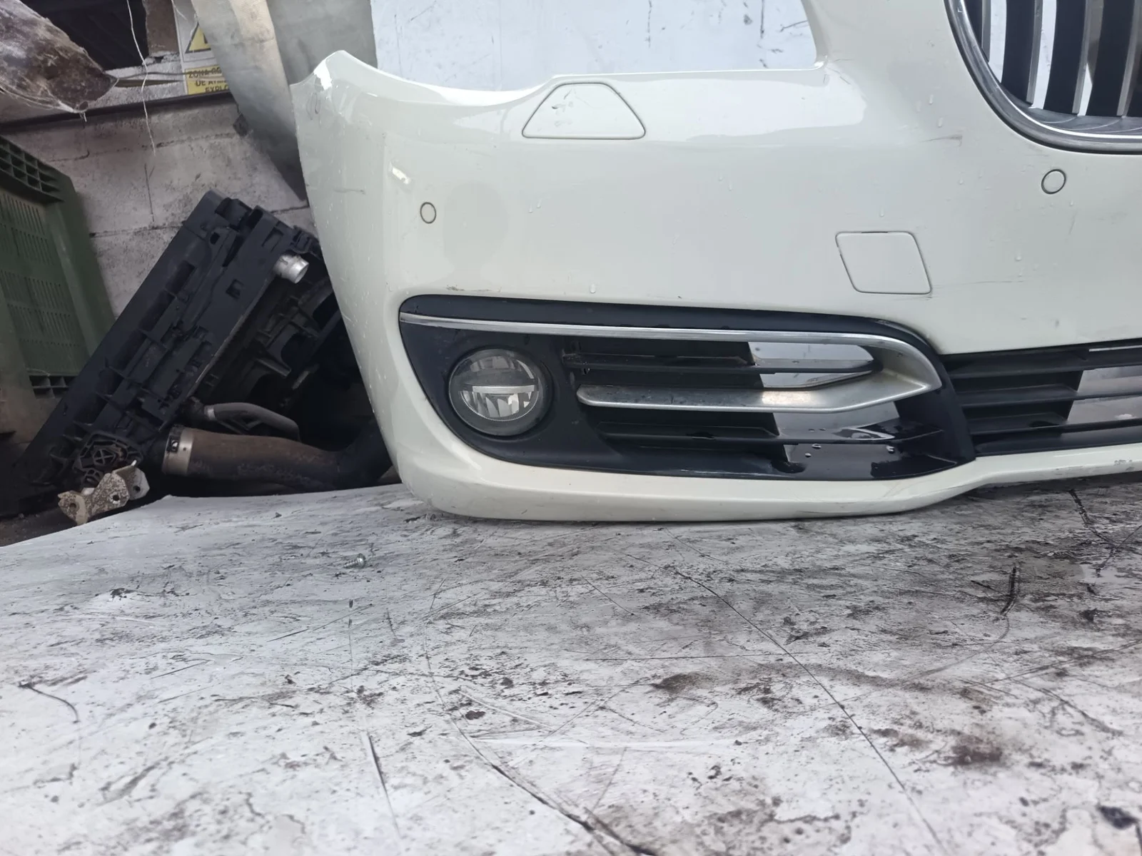 Foto de FARO ANTINIEBLA DERECHO BMW SERIE 5 TOURING (F11) 2.0 Turbodiesel (184 CV / 135 KW)