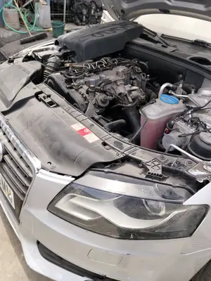 Foto de REFUERZO PARAGOLPES DELANTERO AUDI A4 BERLINA (8K2) 2.0 16V TDI (143 CV / 105 KW)