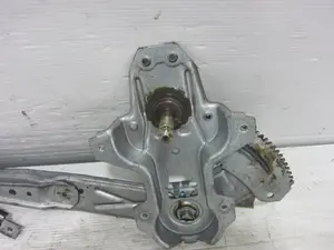 Foto de ELEVALUNAS TRASERO DERECHO MG ROVER ROVER 45 (T/RT) 1.4 16V CAT (103 CV / 76 KW) foto 2