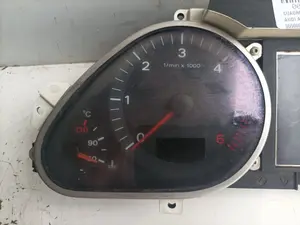 Foto de CUADRO INSTRUMENTOS AUDI A6 BERLINA (4F2) referencia 5550007301 foto 4