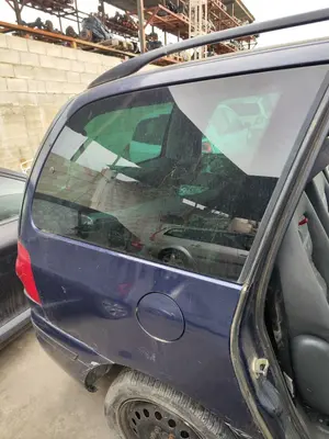 Foto de LUNA CUSTODIA TRASERA DERECHA VOLKSWAGEN SHARAN (7M6/7M9) 1.9 TDI (116 CV / 85 KW)
