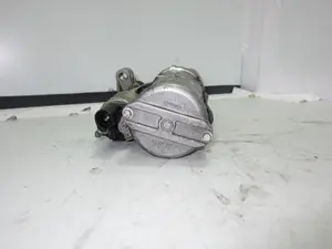 Foto de MOTOR ARRANQUE AUDI Q5 (8R) referencia 04L911021 foto 2
