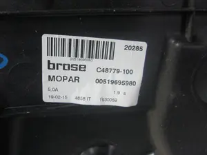 Foto de ELEVALUNAS TRASERO IZQUIERDO FIAT 500X (334) 2.0 16V Multijet CAT (140 CV / 103 KW) referencia 00519695980 foto 3