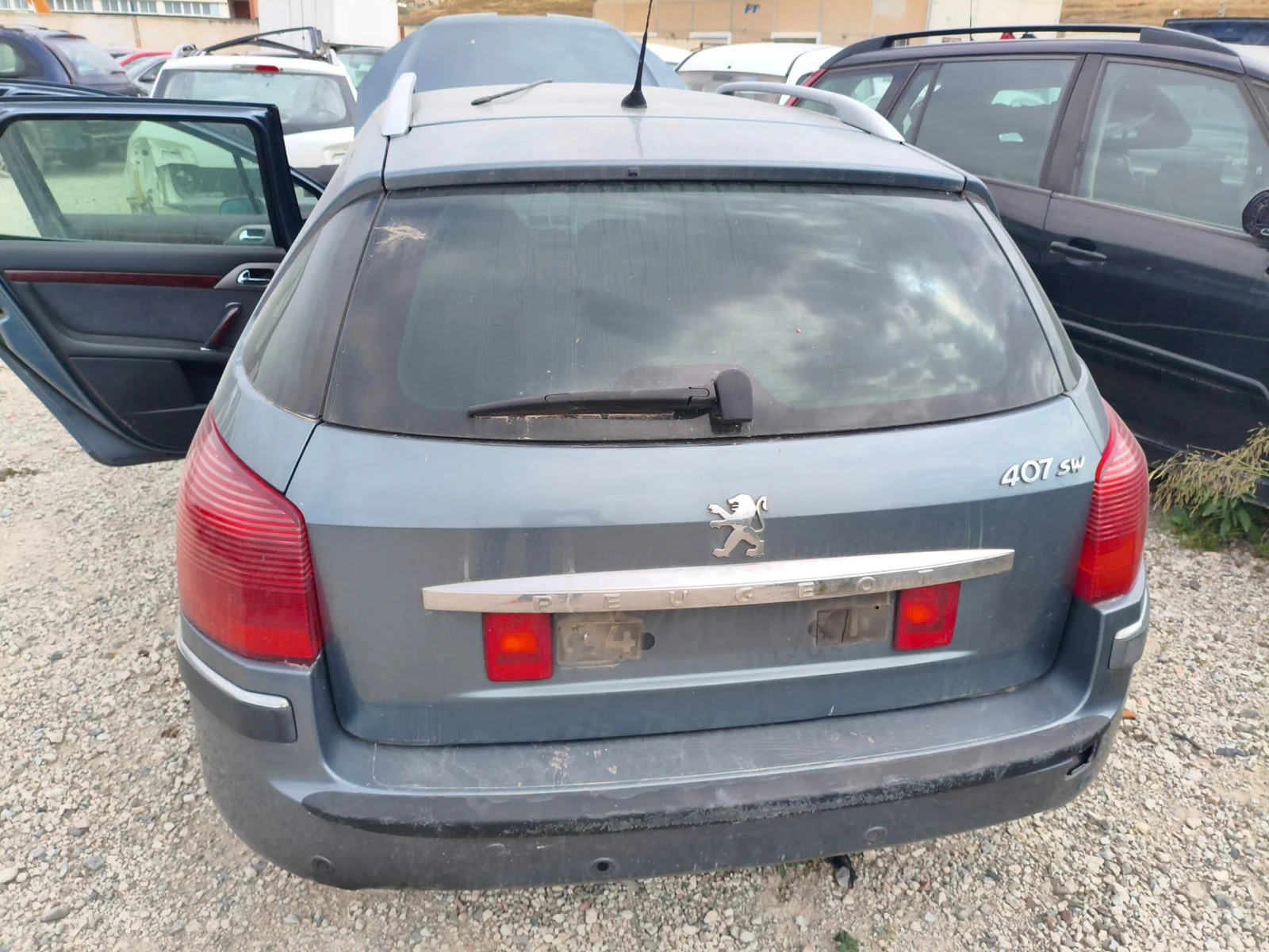 Foto de PORTON TRASERO PEUGEOT 407 SW 2.0 16V HDi FAP CAT (RHR / DW10BTED4) (136 CV / 100 KW)