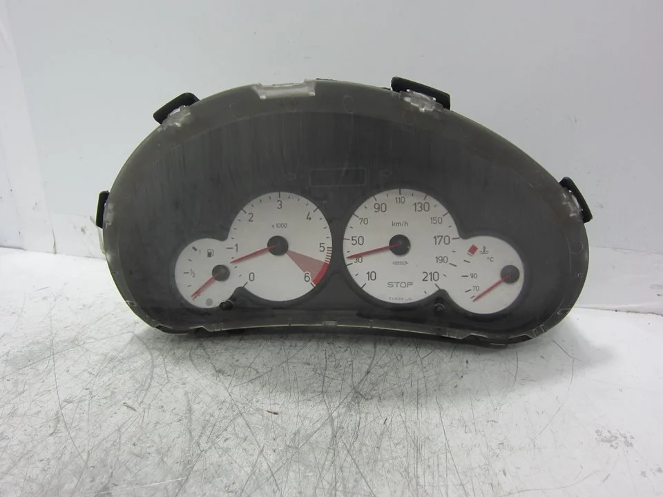 Foto de CUADRO INSTRUMENTOS PEUGEOT 206 1.4 HDi (68 CV / 50 KW) referencia 9656696280