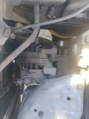 Foto de ALTERNADOR CITROEN C3 1.4  (73 CV / 54 KW)