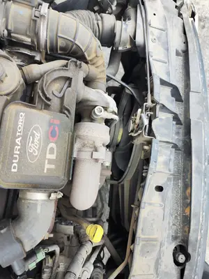 Foto de CONDENSADOR / RADIADOR  AIRE ACONDICIONADO FORD FIESTA (CBK) 1.4 TDCi CAT (68 CV / 50 KW) referencia 1384859