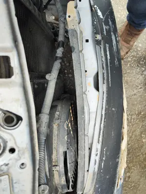 Foto de REFUERZO PARAGOLPES DELANTERO OPEL ZAFIRA A 2.0 DTI (101 CV / 74 KW)