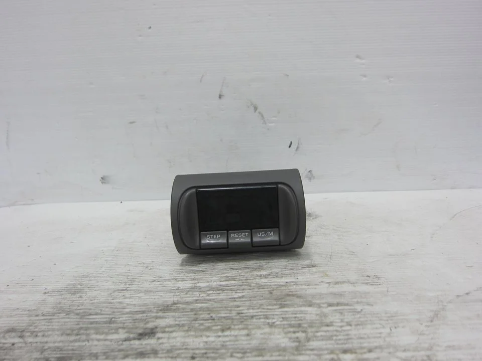 Foto de PANTALLA MULTIFUNCION CHRYSLER SEBRING JR 41 BERLINA referencia 0TQ58WL
