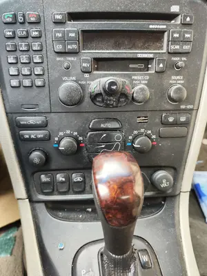 Foto de MANDO CALEFACCION / AIRE ACONDICIONADO VOLVO S80 BERLINA 2.4 Diesel (131 CV / 96 KW)