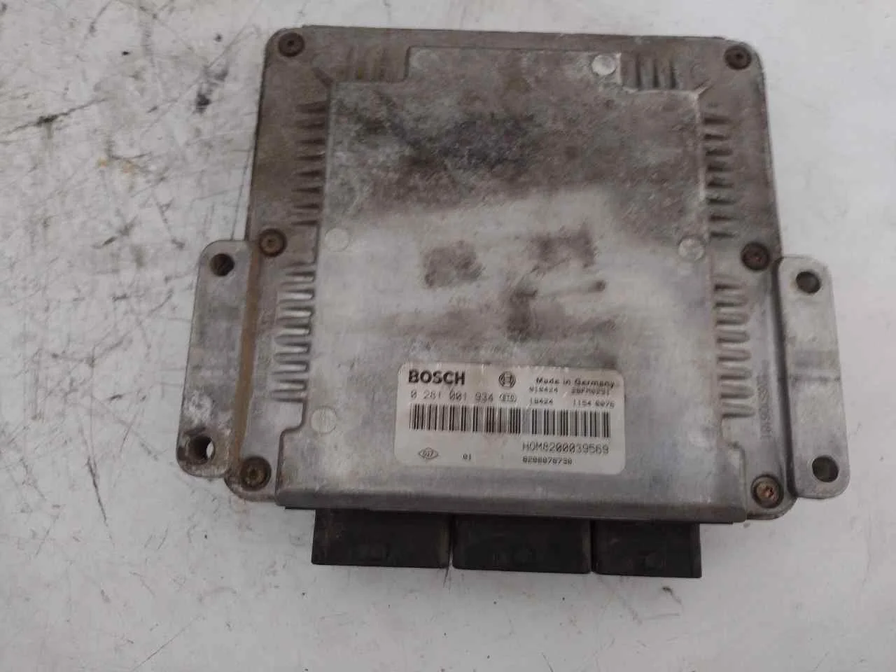 Foto de CENTRALITA MOTOR UCE RENAULT MEGANE I CLASSIC (LA0) 1.9 dTi Diesel CAT (98 CV / 72 KW) referencia 0281001934