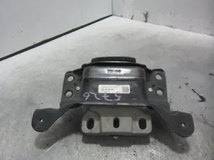 Foto de SOPORTE MOTOR IZQUIERDO VOLKSWAGEN GOLF VII BERLINA (BQ1/BE2) 1.6 TDI (116 CV / 85 KW) referencia 5Q0199555BG foto 1