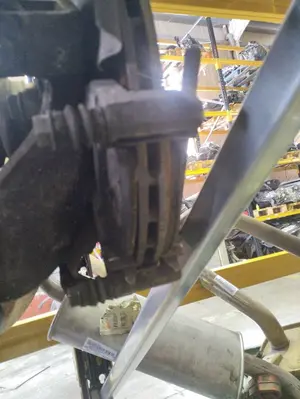 Foto de PINZA DE FRENO TRASERA IZQUIERDA AUDI A6 BERLINA (4F2)