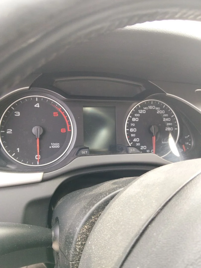 Foto de CUADRO INSTRUMENTOS AUDI A4 BERLINA (8K2) 2.0 16V TDI (143 CV / 105 KW)