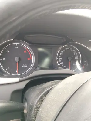 Foto de CUADRO INSTRUMENTOS AUDI A4 BERLINA (8K2) 2.0 16V TDI (143 CV / 105 KW)