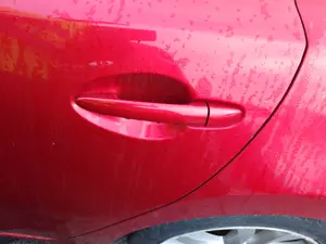 Foto de MANETA EXTERIOR TRASERA IZQUIERDA MAZDA 6 BERLINA (GJ) 2.2 Turbodiesel CAT (175 CV / 129 KW)