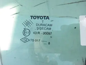 Foto de LUNA DELANTERA DERECHA TOYOTA AURIS (E15) 1.4 Turbodiesel CAT (90 CV / 66 KW) referencia 43R00097 foto 2