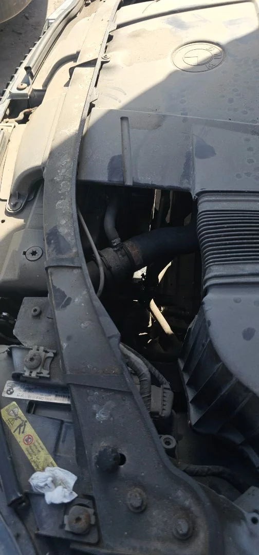 Foto de TRAVESAÑO INFERIOR BMW SERIE 3 BERLINA (E90) 2.0 CAT (129 CV / 95 KW)