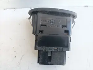 Foto de MANDO ELEVALUNAS TRASERO IZQUIERDO PEUGEOT 406 BERLINA (S1/S2) referencia 25943 foto 2