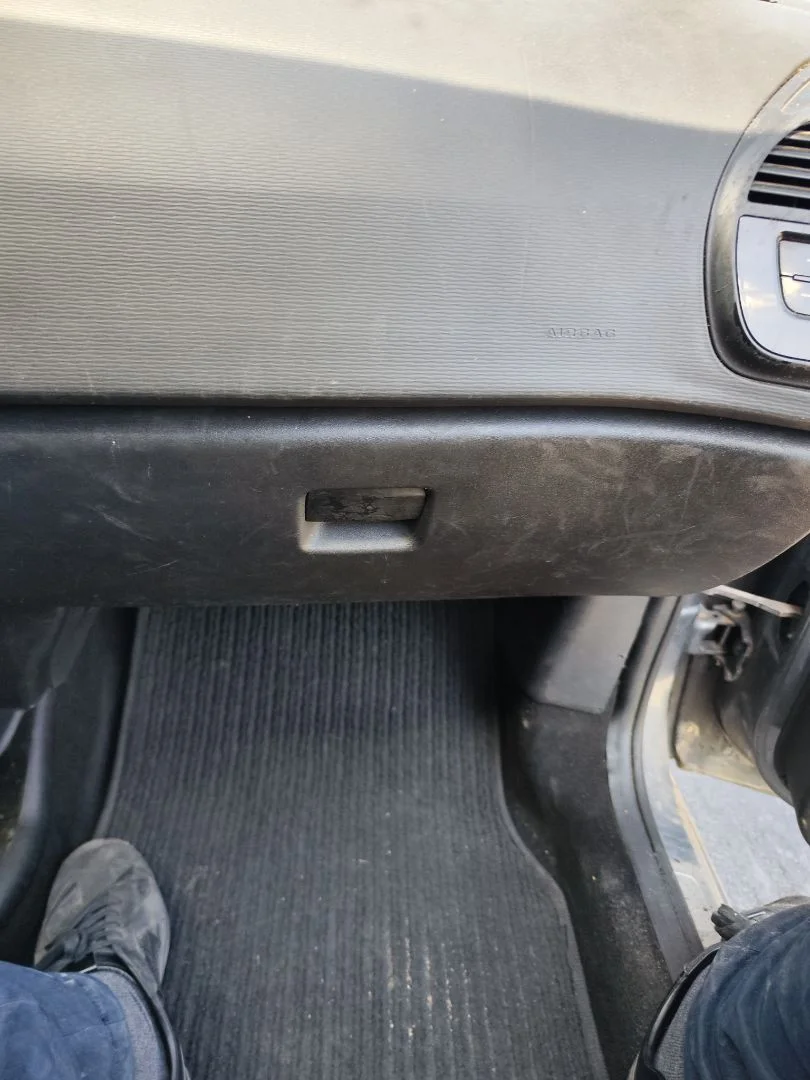 Foto de GUANTERA CITROEN GRAND C4 PICASSO 1.6 16V HDi FAP (109 CV / 80 KW)