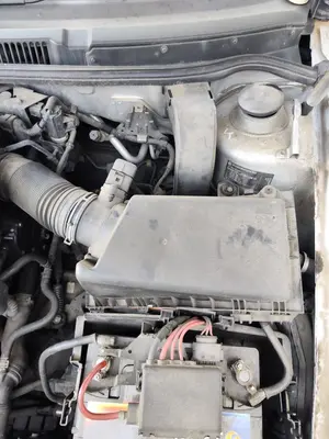 Foto de CAJA FILTRO AIRE VOLKSWAGEN GOLF IV BERLINA (1J1)(10.1997) 1.9 TDI (131 CV / 96 KW)