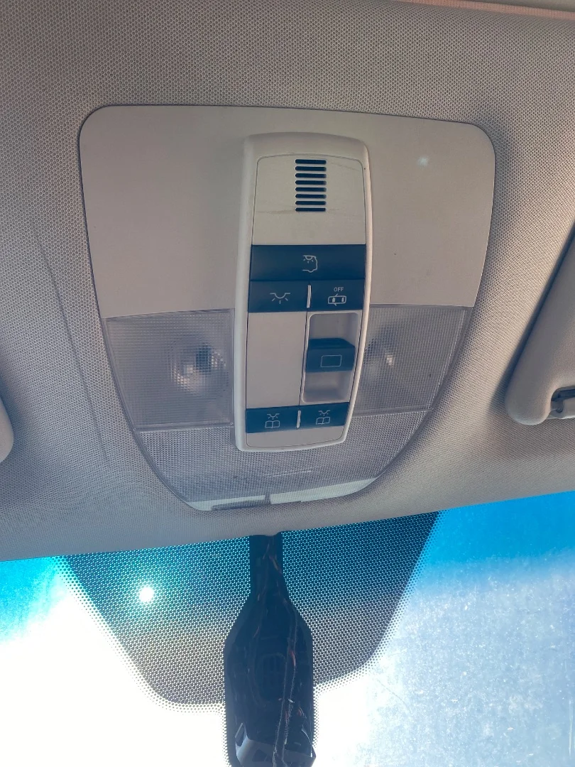 Foto de LUZ INTERIOR MERCEDES-BENZ CLASE A (BM 169) 2.0 CDI CAT (109 CV / 80 KW) referencia A1698208501 FKZ