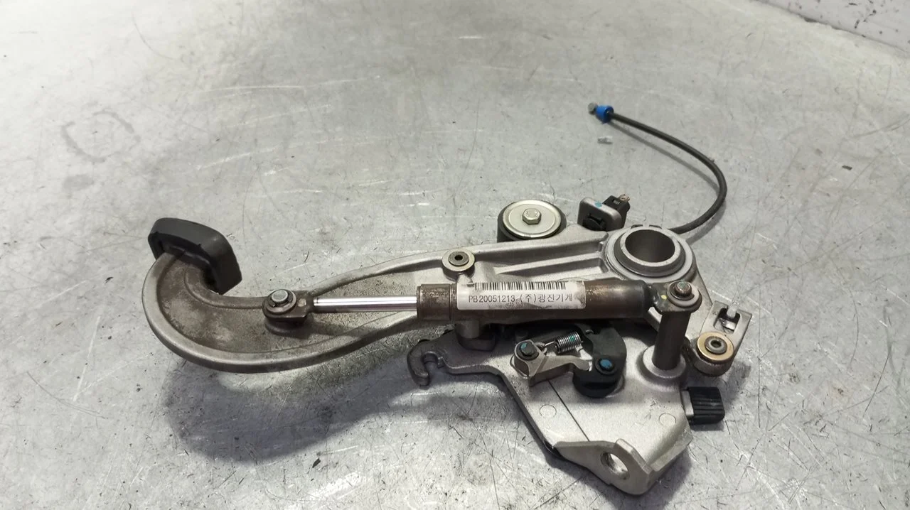 Foto de PEDAL FRENO SSANGYONG RODIUS 2.7 Turbodiesel CAT (163 CV / 120 KW) referencia 51461A1100