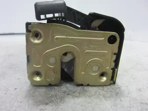 Foto de CERRADURA PUERTA DELANTERA IZQUIERDA RENAULT MEGANE I FASE 2 BERLINA (BA0) 1.9 dTi Diesel (80 CV / 59 KW)