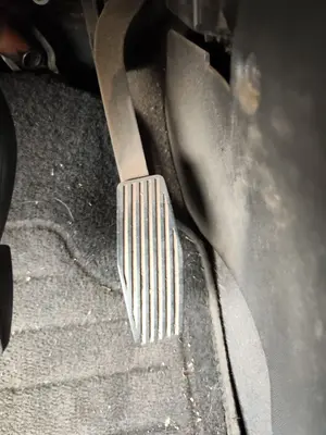Foto de POTENCIOMETRO PEDAL OPEL CORSA C 1.2 16V CAT (Z 12 XEP / LB4) (80 CV / 59 KW)