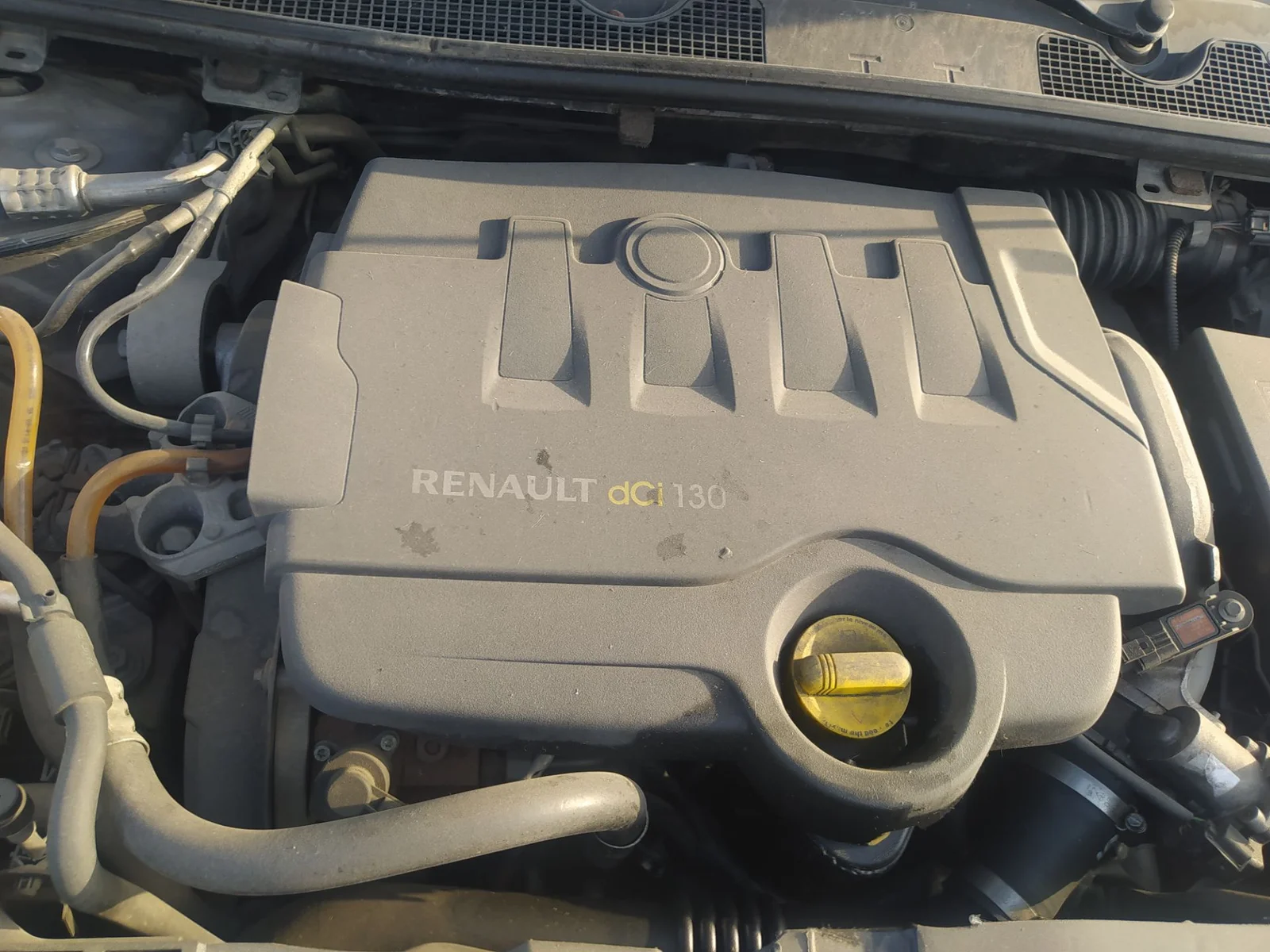Foto de MOTOR COMPLETO RENAULT MEGANE III SPORT TOURER 1.9 dCi Diesel (131 CV / 96 KW)