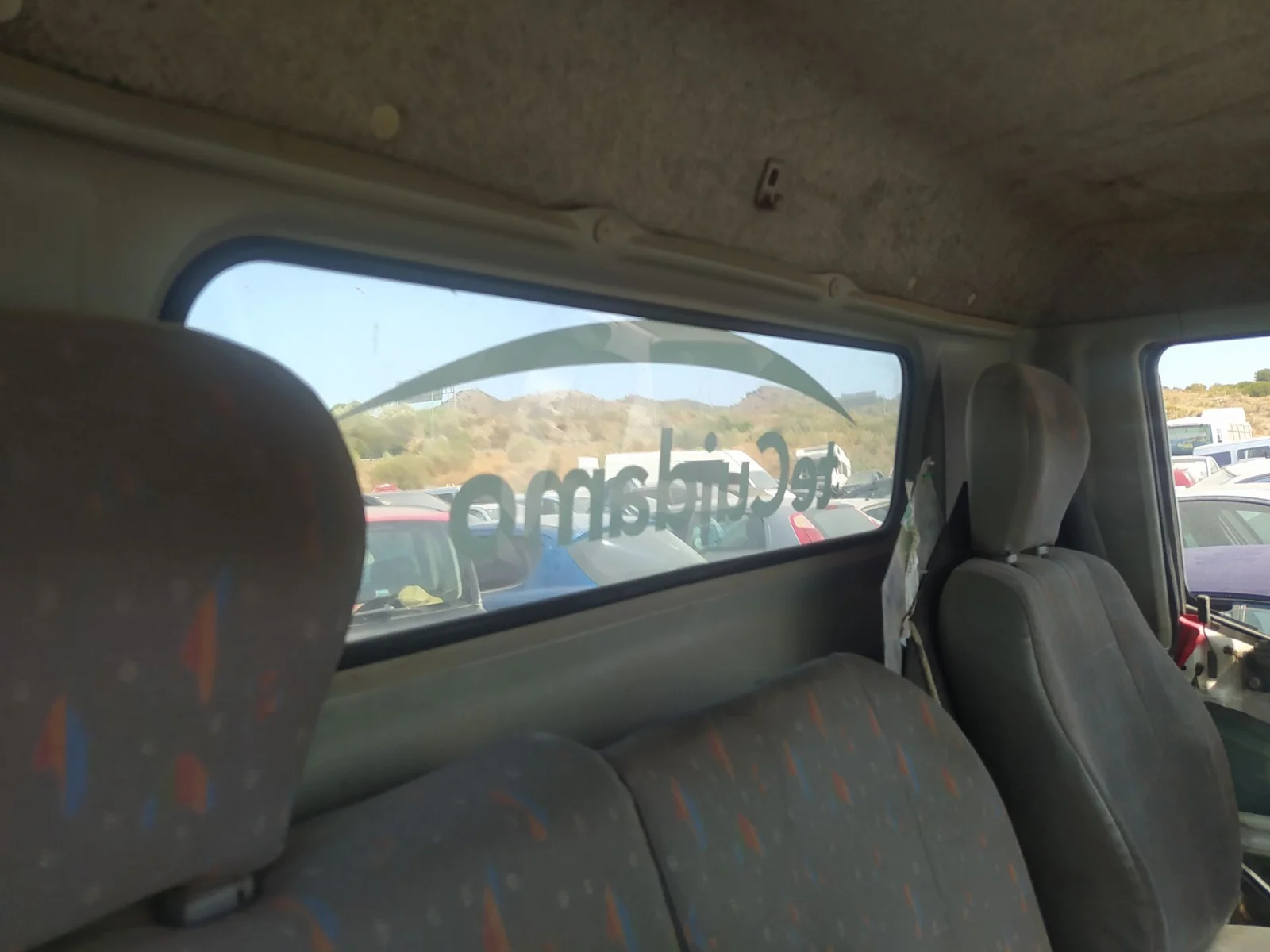 Foto de TECHO INTERIOR MITSUBISHI CANTER 3.0 Diesel (125 CV / 92 KW)