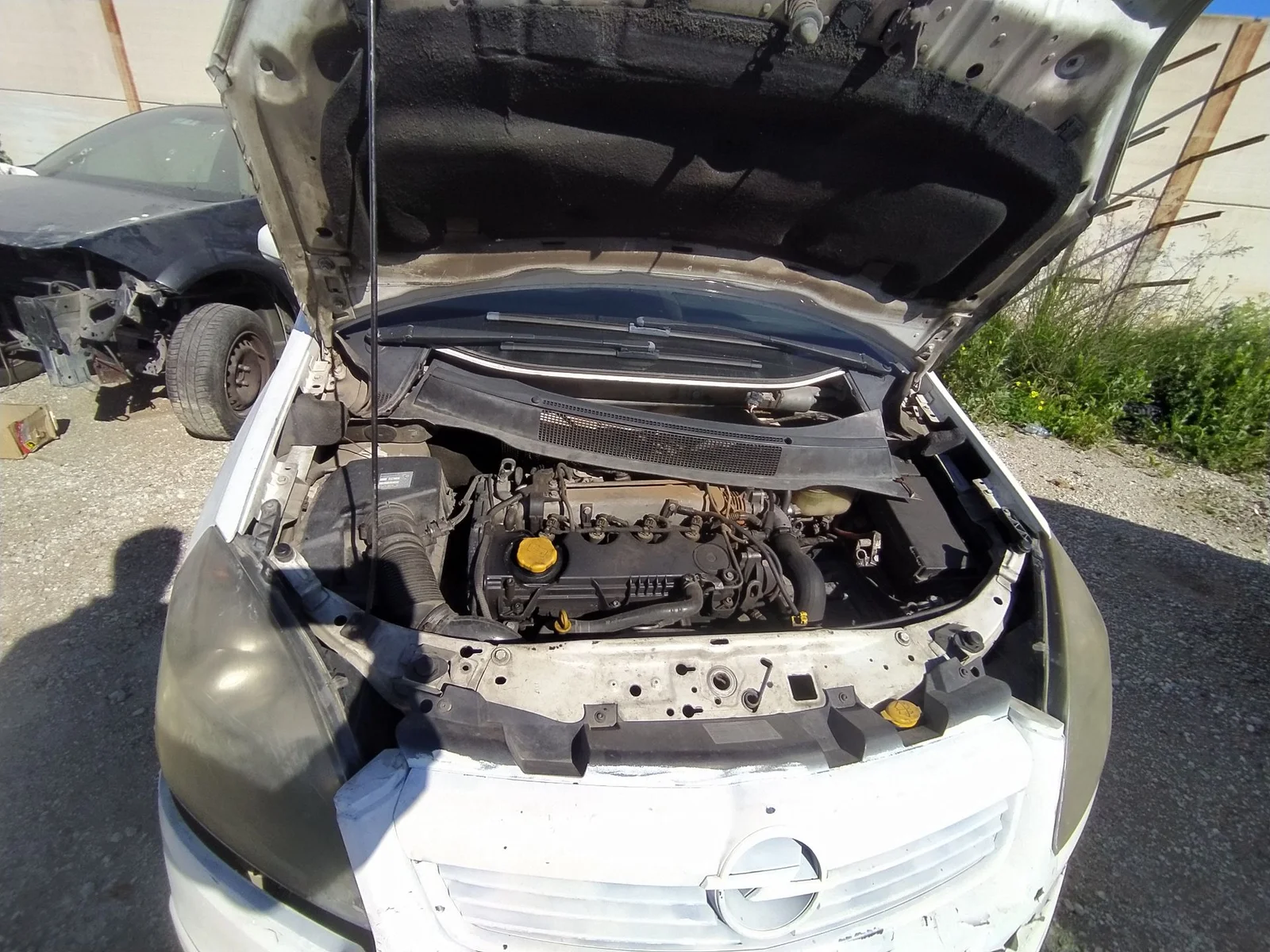 Foto de PUNTA CHASIS DELANTERA OPEL ZAFIRA B 1.9 CDTI (120 CV / 88 KW)
