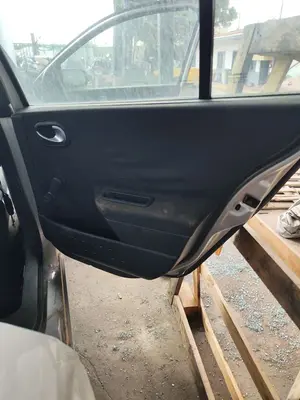 Foto de GUARNECIDO PUERTA TRASERA DERECHA RENAULT MEGANE II GRANDTOUR 1.5 dCi Diesel CAT (86 CV / 63 KW)