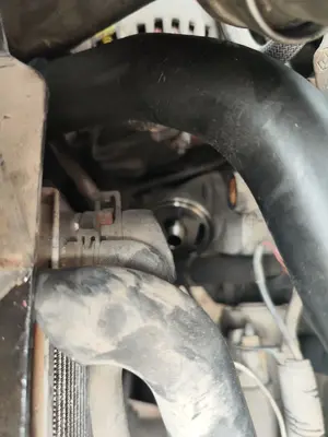 Foto de COMPRESOR AIRE ACONDICIONADO RENAULT CLIO III 1.5 dCi Diesel CAT (86 CV / 63 KW)