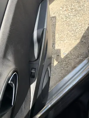 Foto de MANDO ELEVALUNAS TRASERO DERECHO SEAT LEON (1P1)