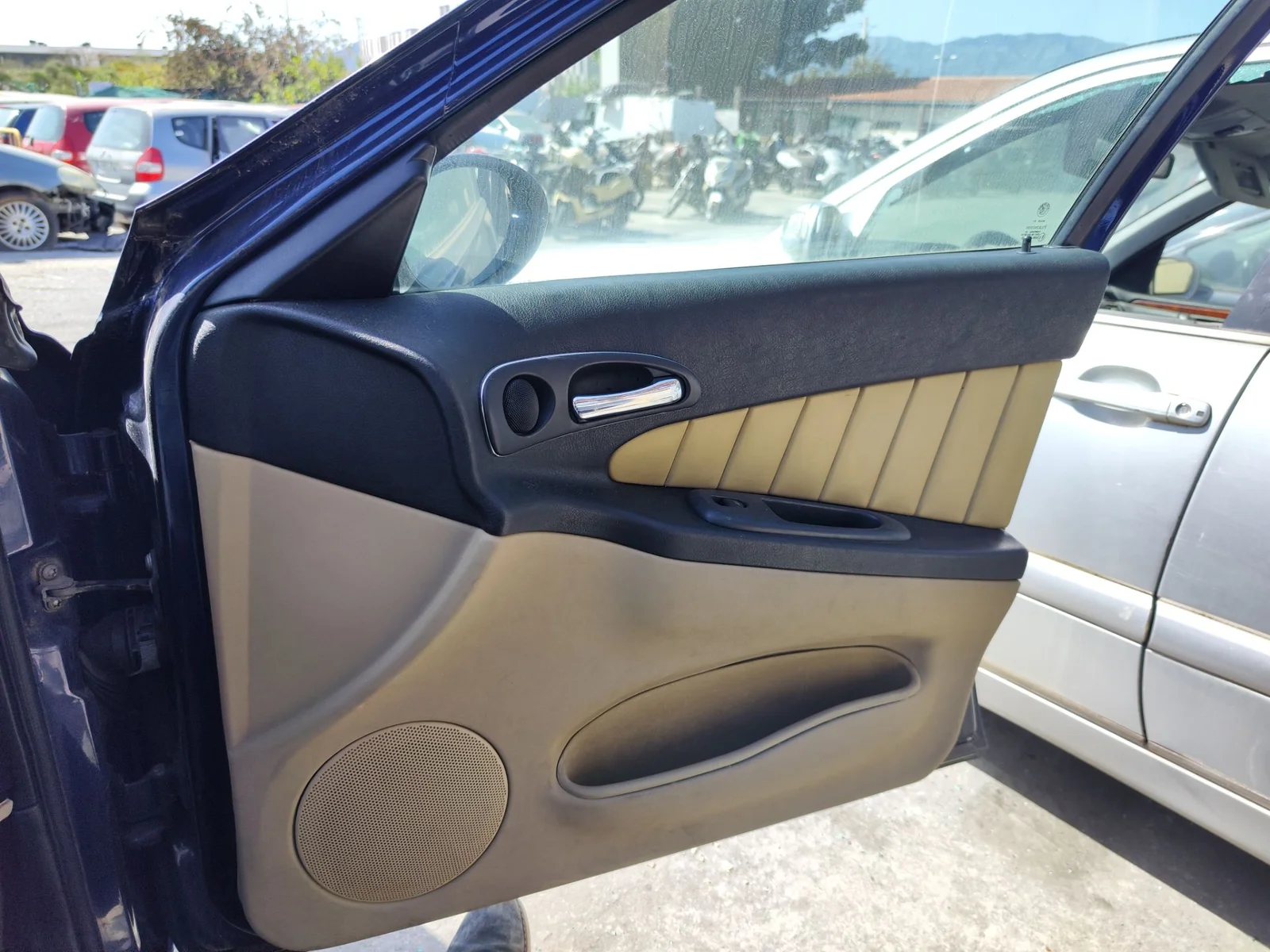 Foto de GUARNECIDO PUERTA DELANTERA DERECHA ALFA ROMEO 156 SPORTWAGON 2.4 JTD CAT (175 CV / 129 KW) referencia 0156046826