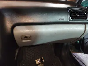 Foto de GUANTERA PEUGEOT 406 BERLINA (S1/S2) 2.0 HDi CAT (90 CV / 66 KW)